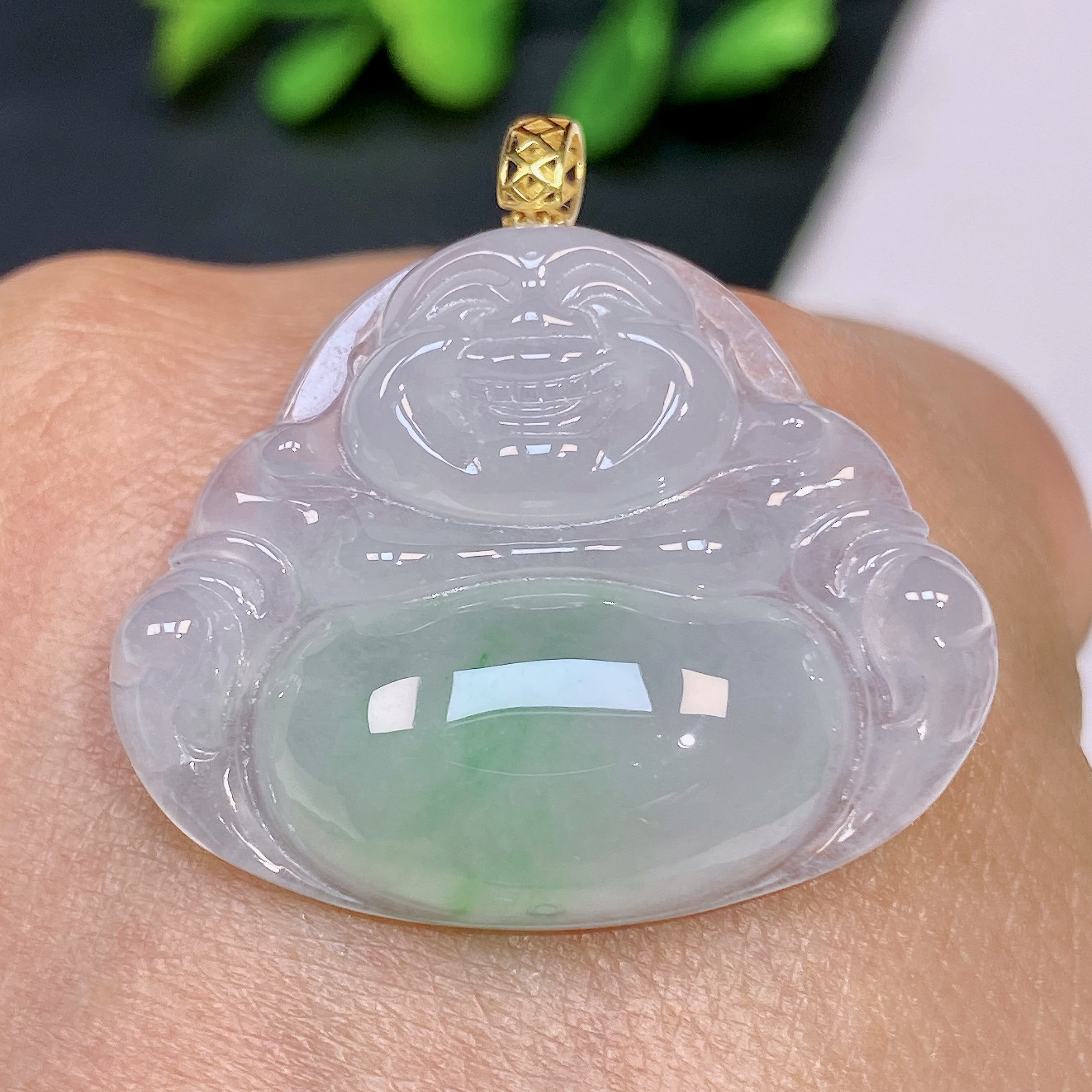 天然翡翠A货 高冰种飘花阳绿翡翠佛公吊坠30-24.2-6.2mm