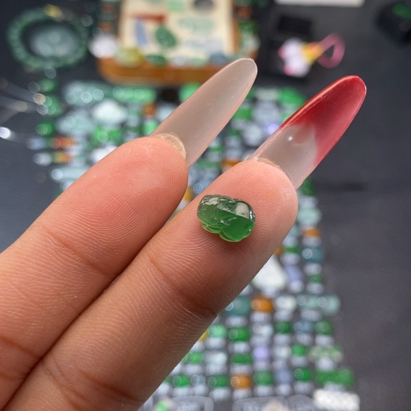 【闪购商品】翡翠挂件未镶嵌貔貅