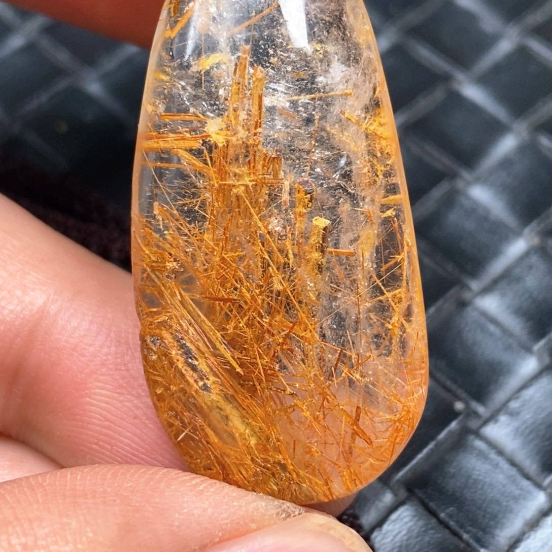 未镶嵌颈饰水晶水晶