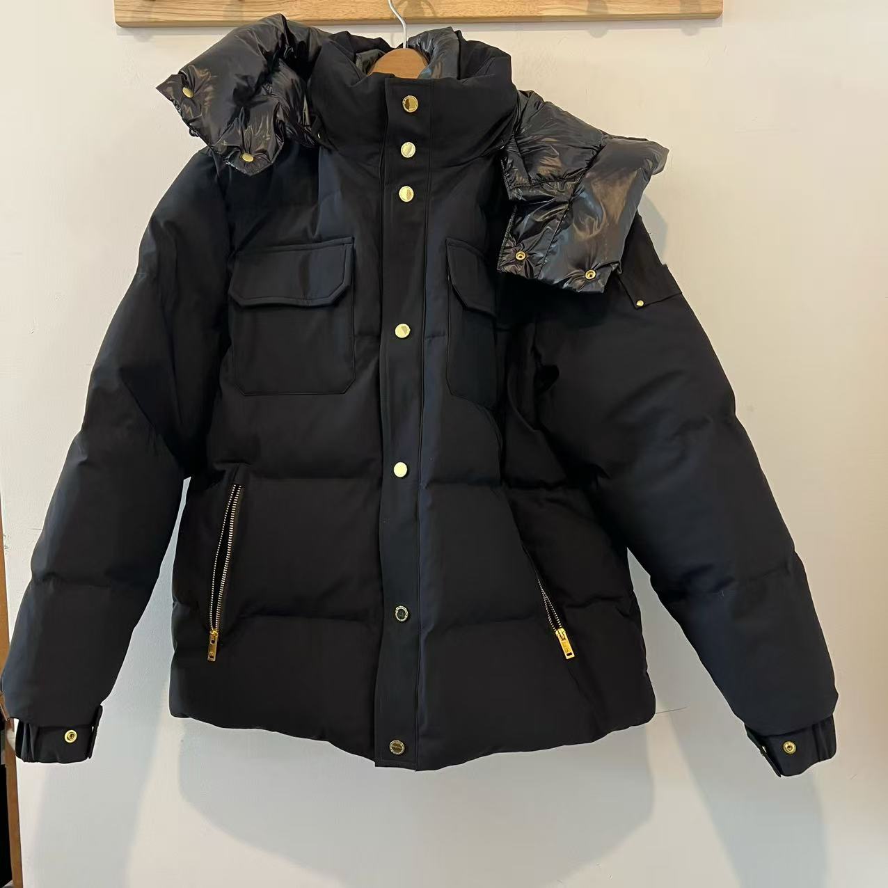 【花花花】剪金链棉服