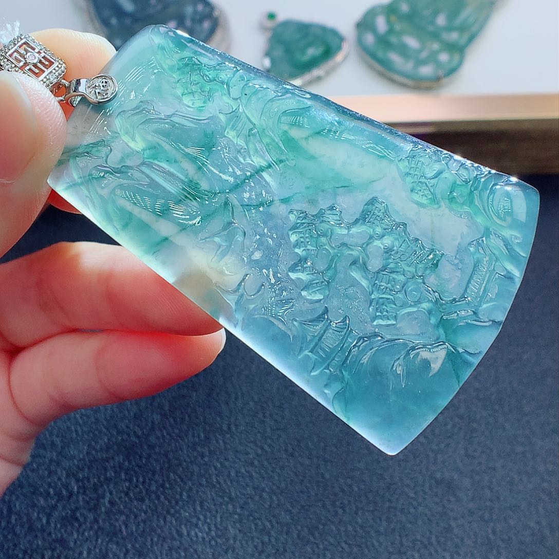 翡翠颈饰未镶嵌翡翠