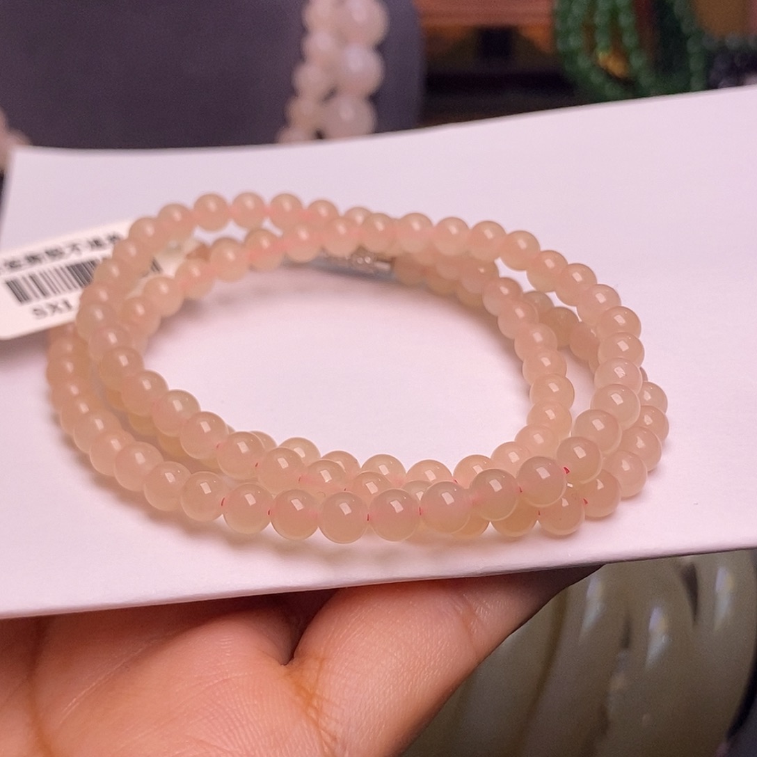 和田玉未镶嵌颈饰藕粉老矿料红粉约5mm108佛珠