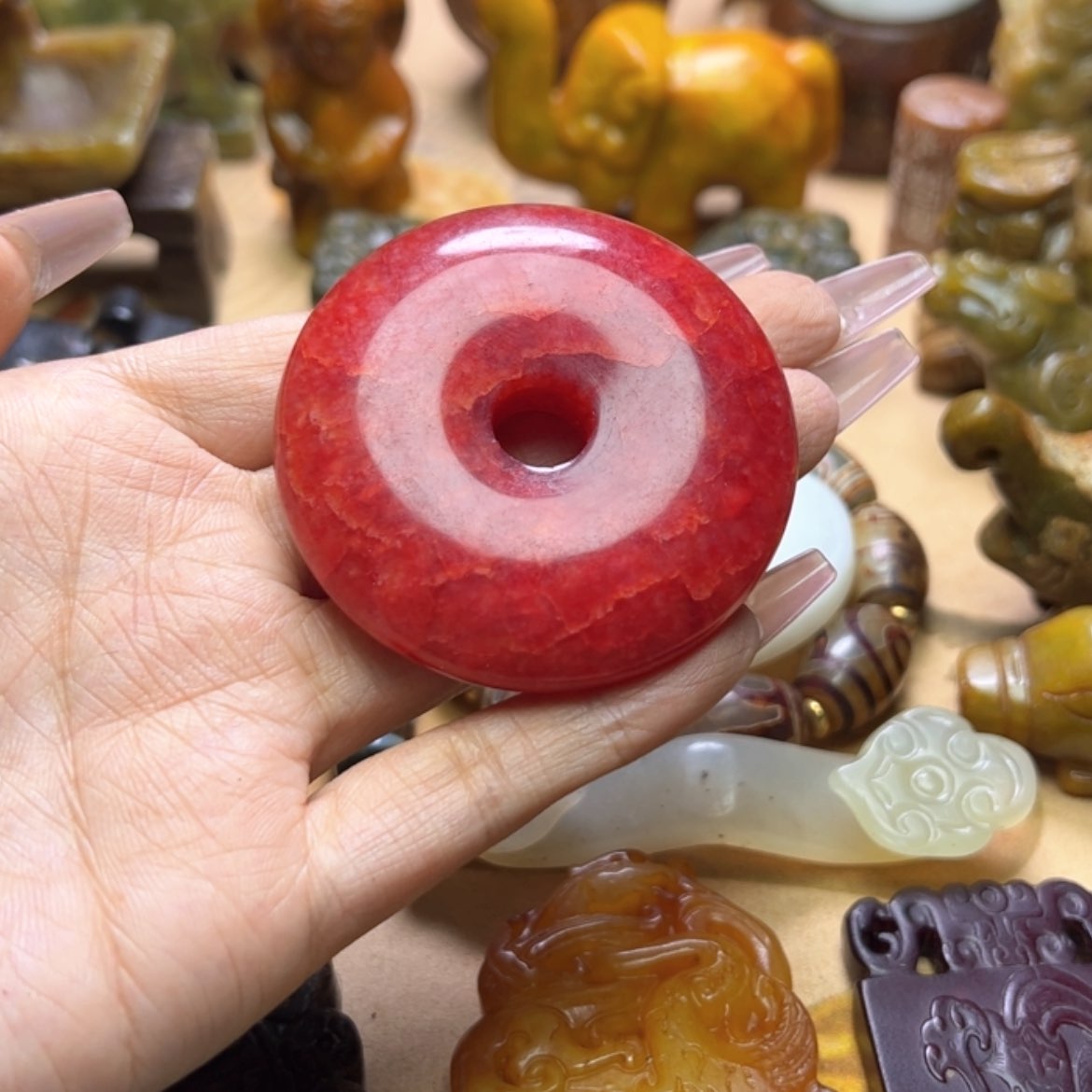 【闪购商品】蛇纹石玉颈饰未镶嵌