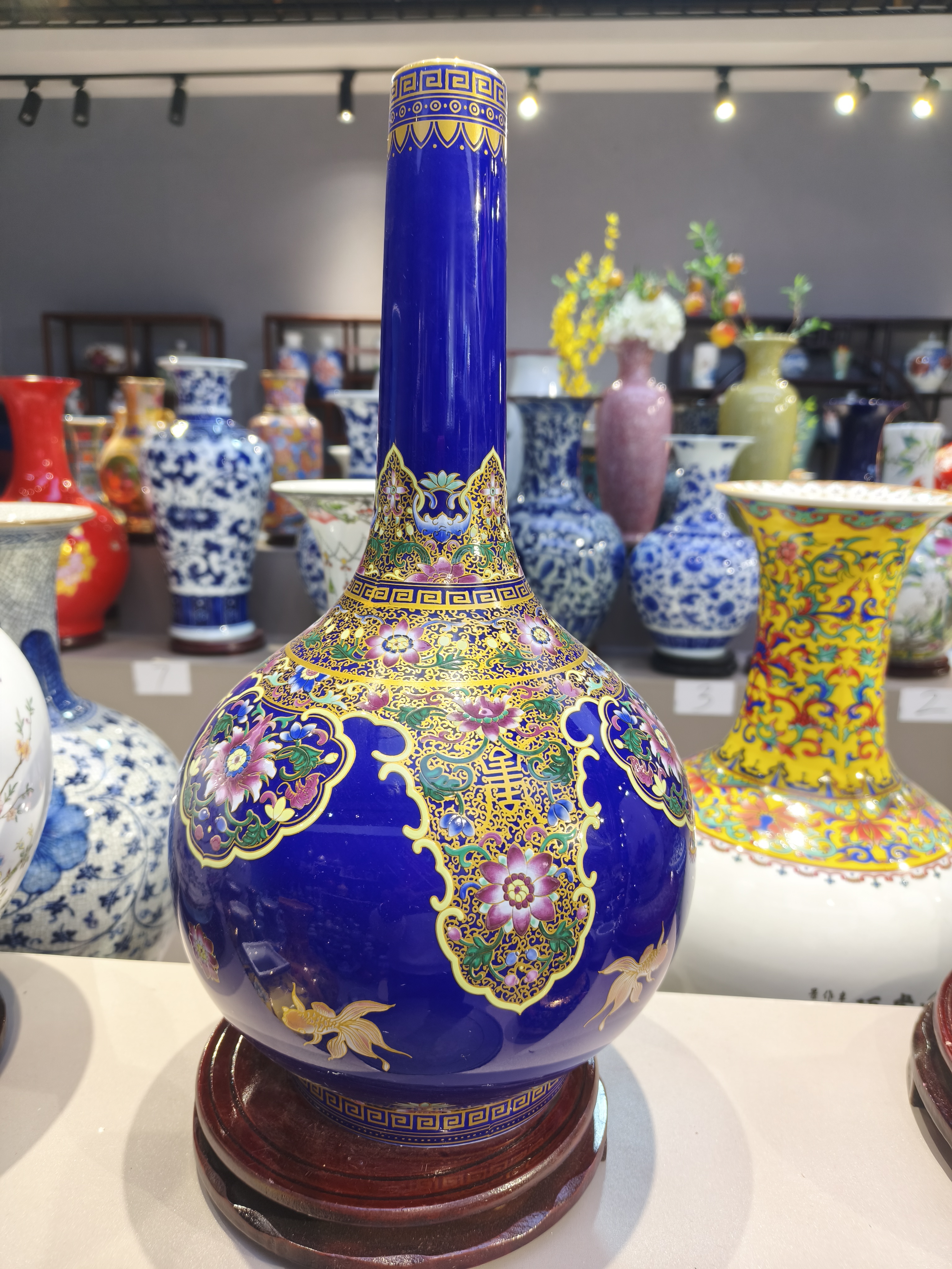 景德镇陶瓷 珐琅彩  胆瓶