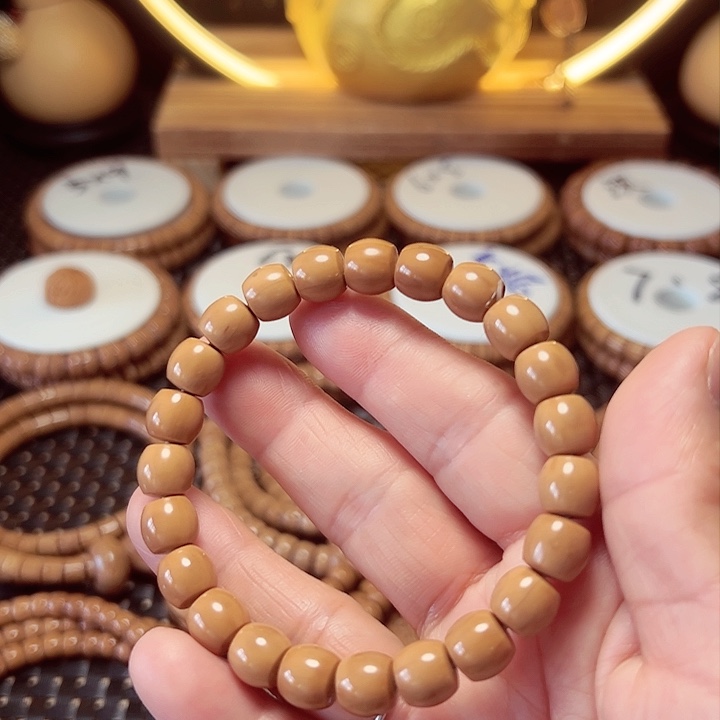 【闪购商品】桃核吊坠9➕猴头手串