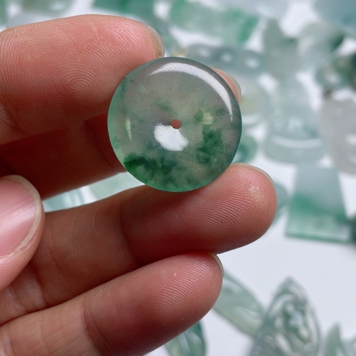 翡翠颈饰未镶嵌⭐翡翠