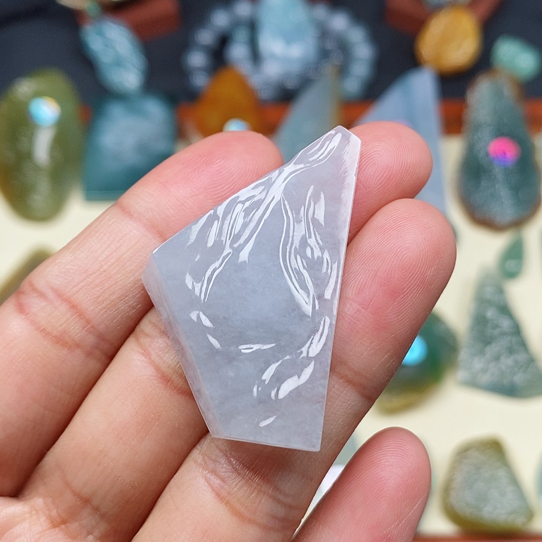 颈饰未镶嵌翡翠翡翠