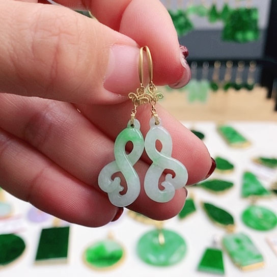 翡翠耳饰18K金镶嵌耳饰