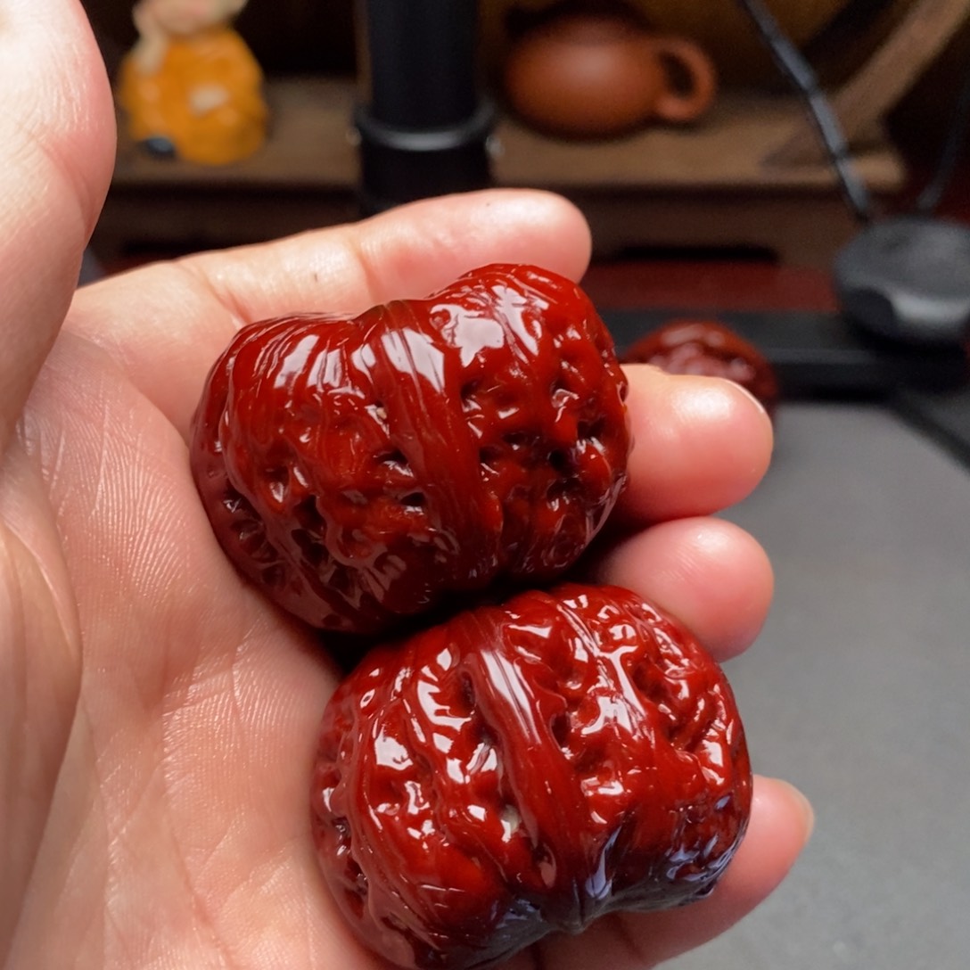 吊坠文玩核桃40元宝修尖