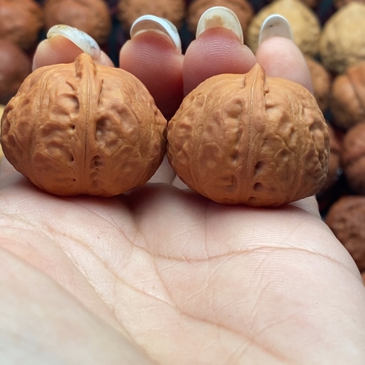 核桃精品文玩核桃手捻方墩