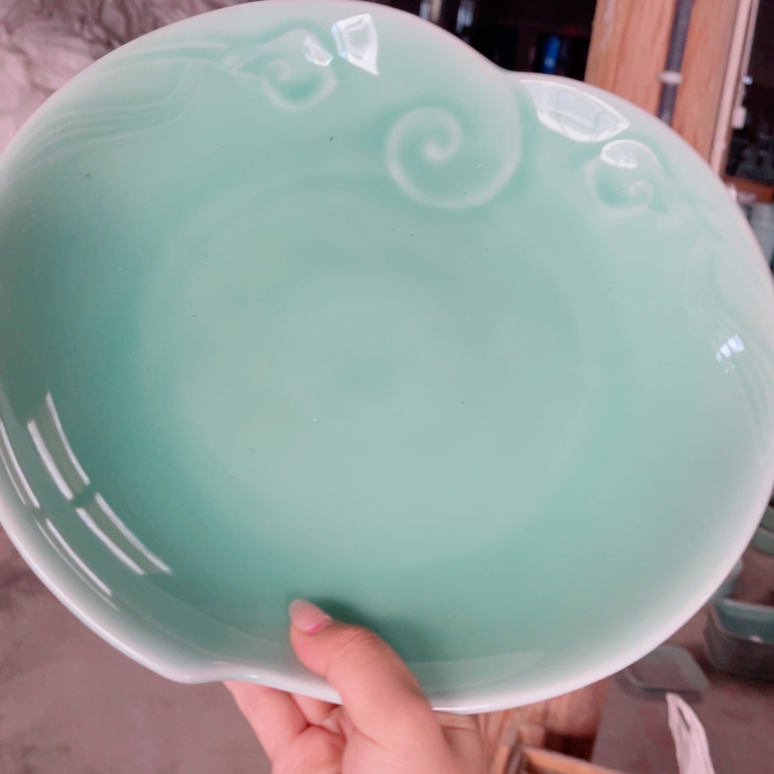 青瓷哈哈哈哈哈哈哈