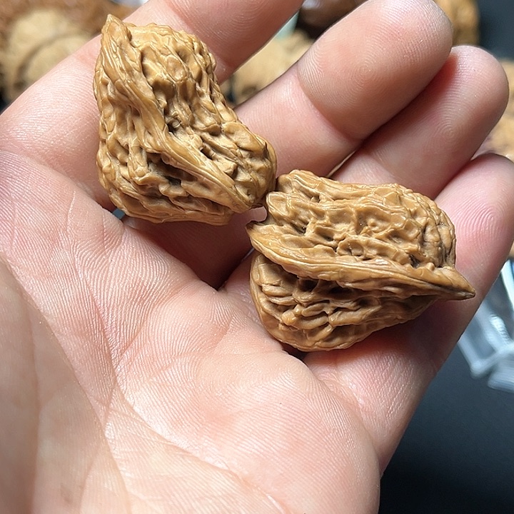 文玩核桃把件小鸭子