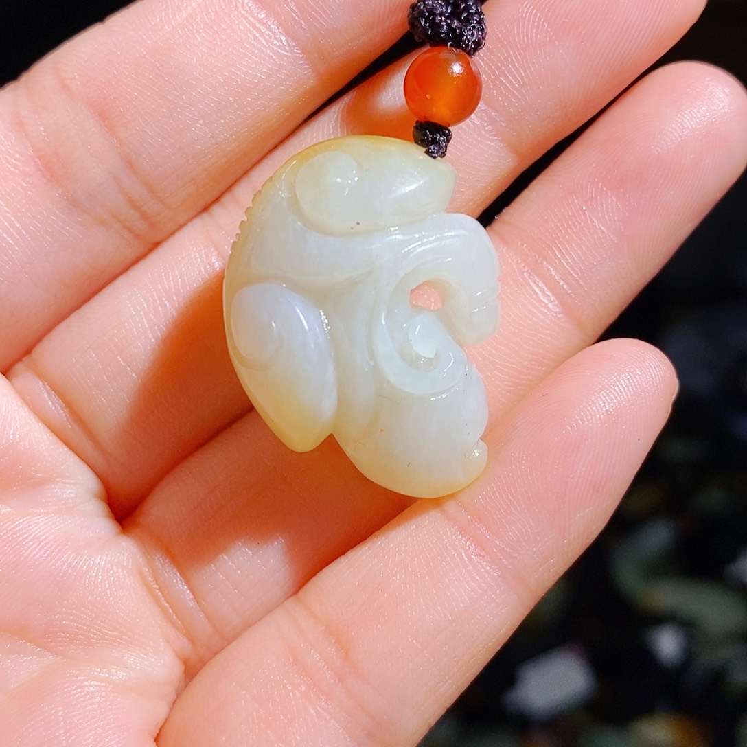 和田玉颈饰未镶嵌