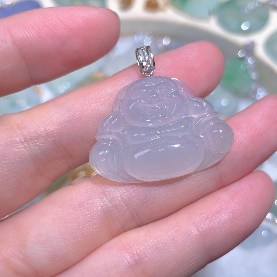 翡翠18K金镶嵌颈饰翡翠