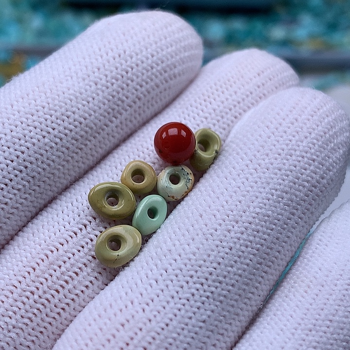 南红玛瑙未镶嵌珠宝奇石