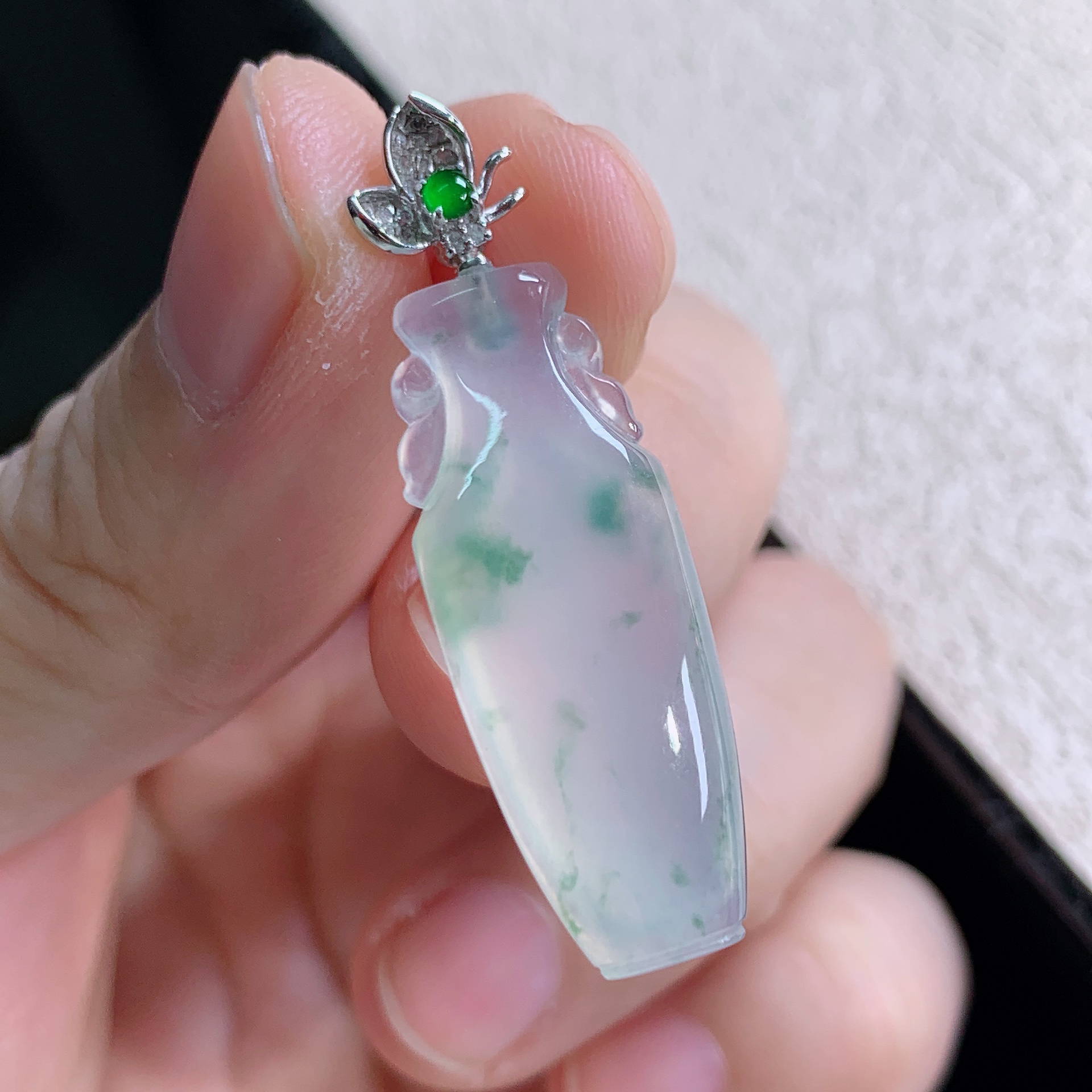 缅甸天然翡翠A货老坑冰种飘花花瓶吊坠精品时尚气质31*11.8*5.3