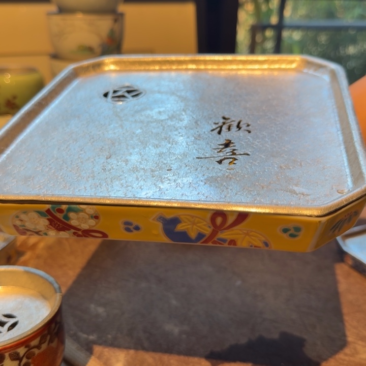 壶承天的作品是由一个