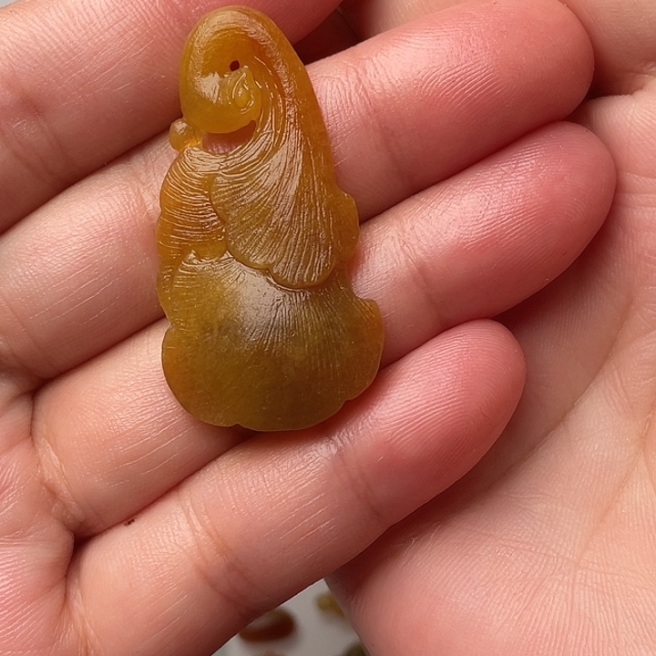 故****定制翡翠未镶嵌银杏叶