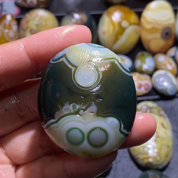 玛瑙/玉髓未镶嵌珠宝奇石136