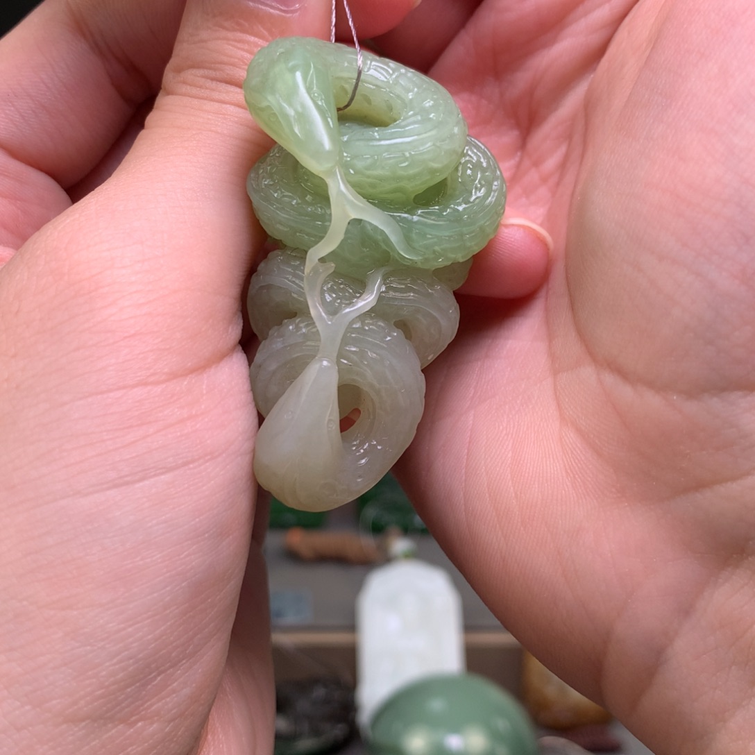 和田玉吊坠未镶嵌