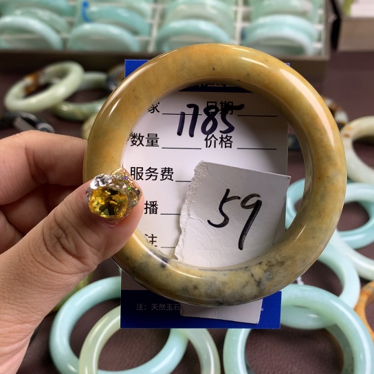 蛇纹石玉手镯未镶嵌1785