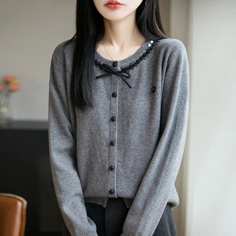 新款蝴蝶结亮片时尚钉珠针织开衫时尚气质纯色上衣洋气打底毛衣