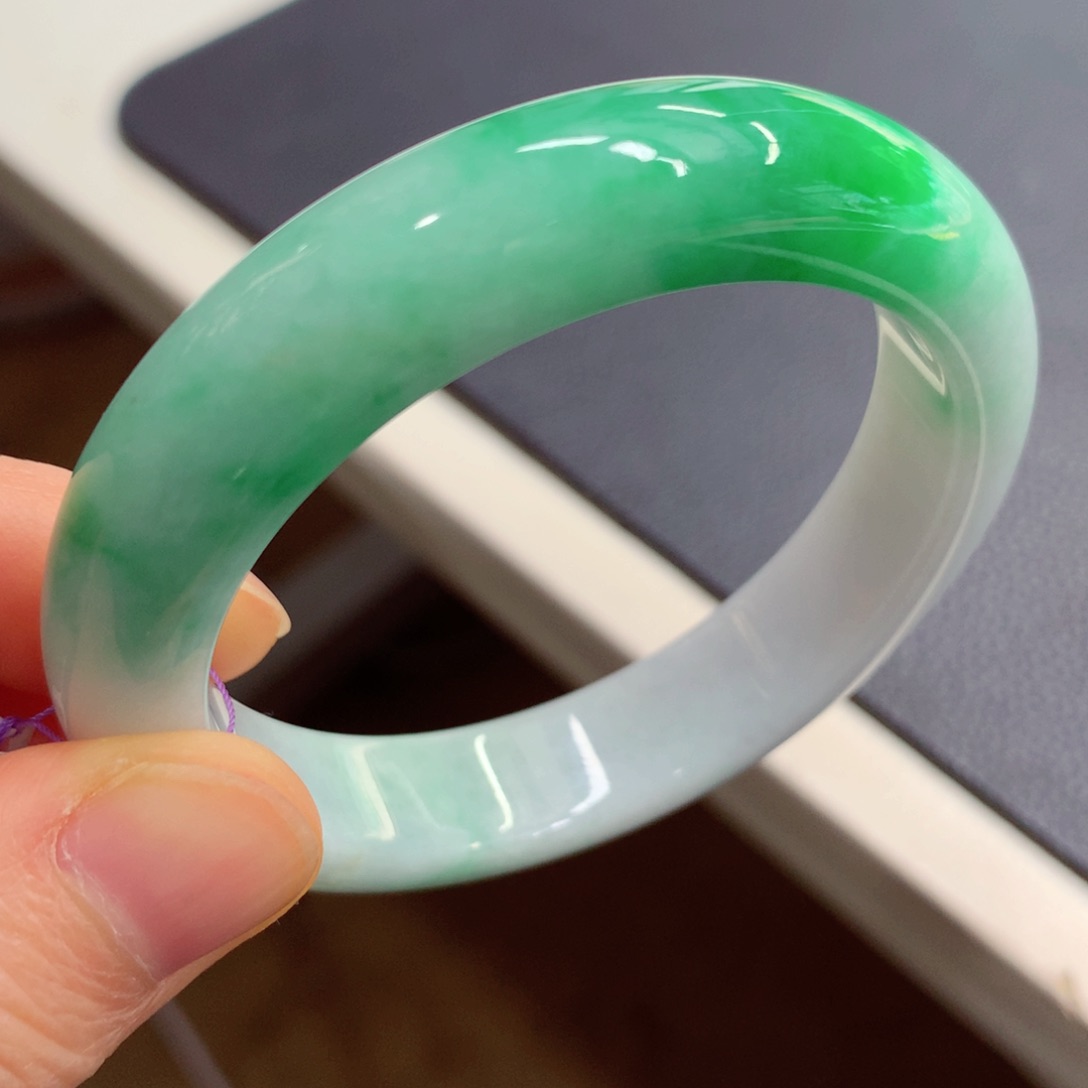 未镶嵌手镯翡翠翡翠