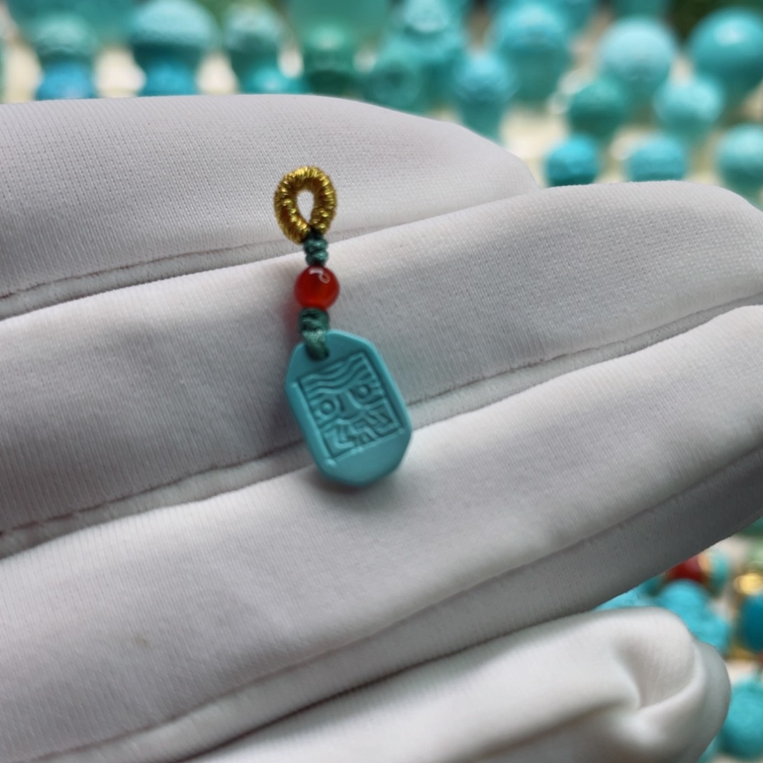 南红玛瑙颈饰未镶嵌