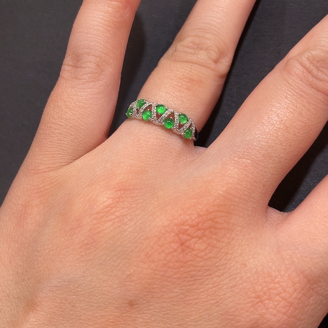 翡翠18K金镶嵌戒指南非钻