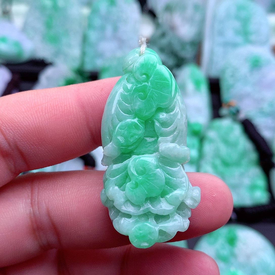 翡翠吊坠(不含链)未镶嵌