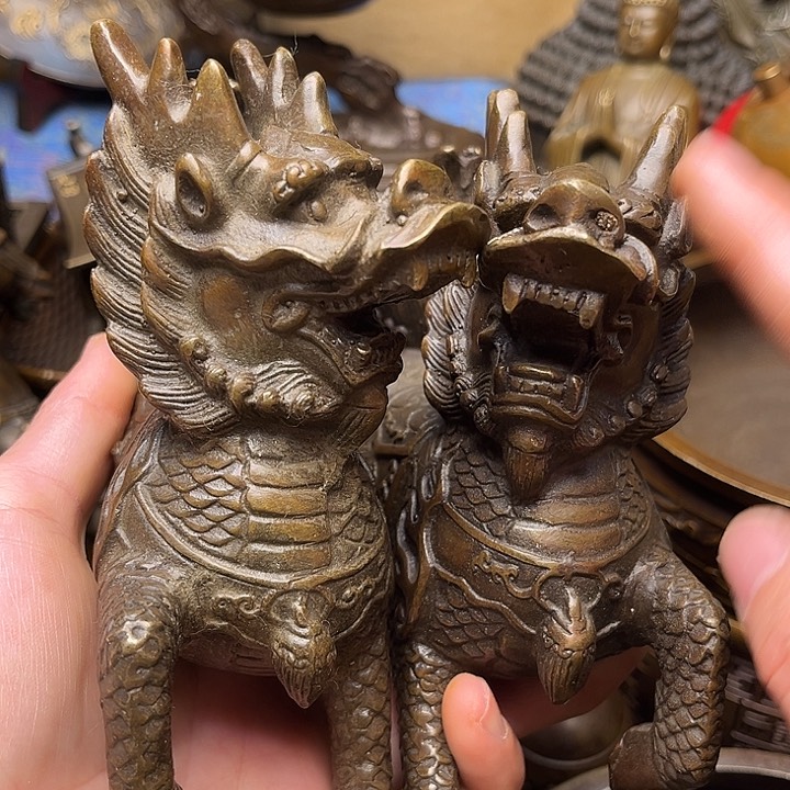 精美铜器批发档口