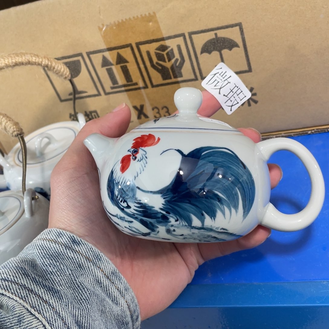 釉下手绘茶具微瑕