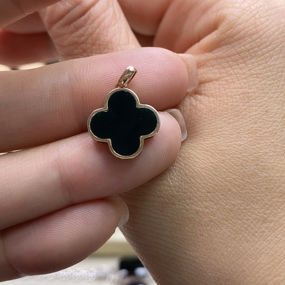 翡翠颈饰18K金镶嵌墨翠