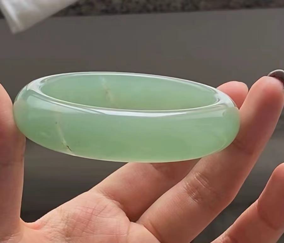 石英质玉非洲翠手镯