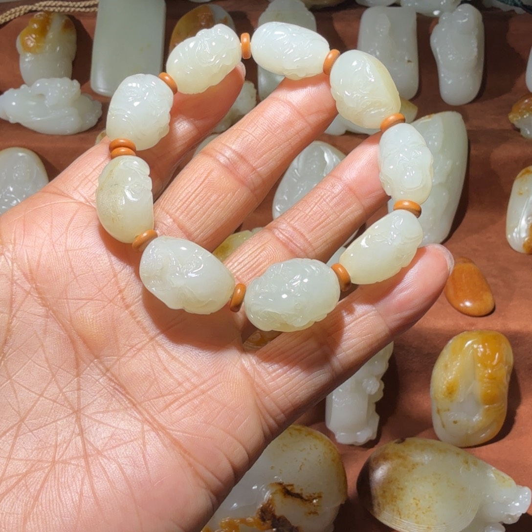 现***锋和田玉未镶嵌手链