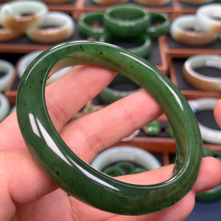 和田玉（碧玉）手镯未镶嵌58