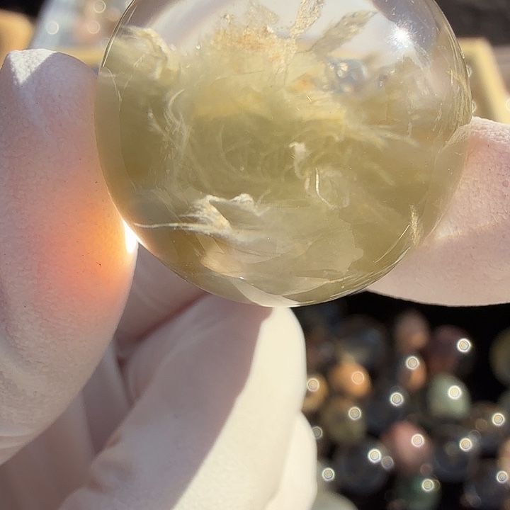 Z***e水晶珠宝半成品未镶嵌黄兔毛定制不 退换