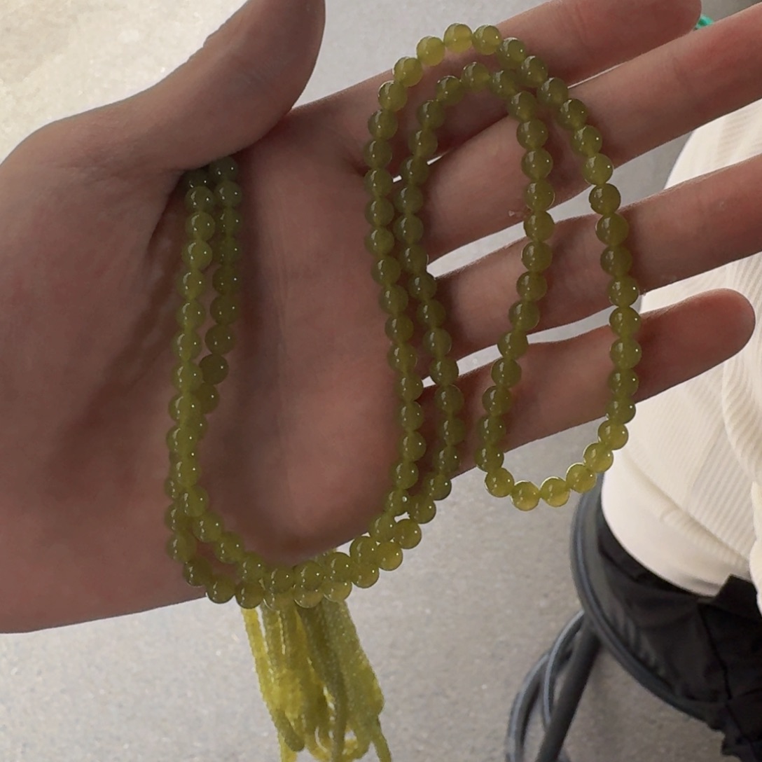 和田玉未镶嵌颈饰多样性拍一发一卡5左右 卫