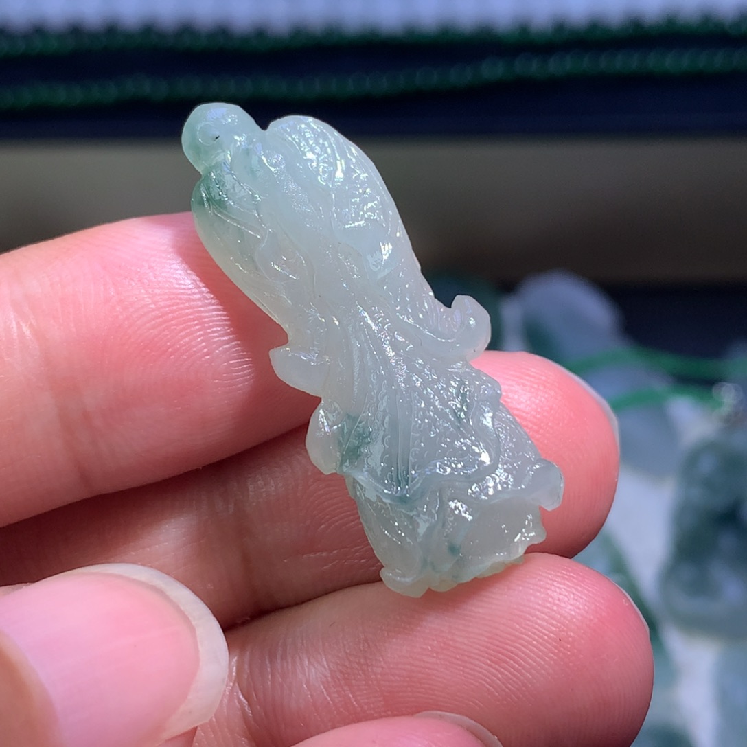 定制翡翠未镶嵌白菜