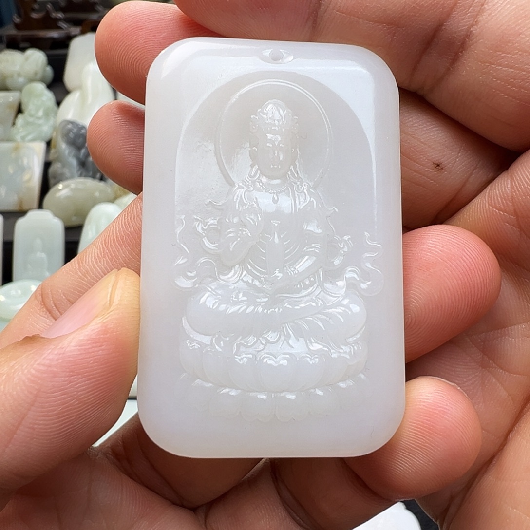 和田玉未镶嵌颈饰