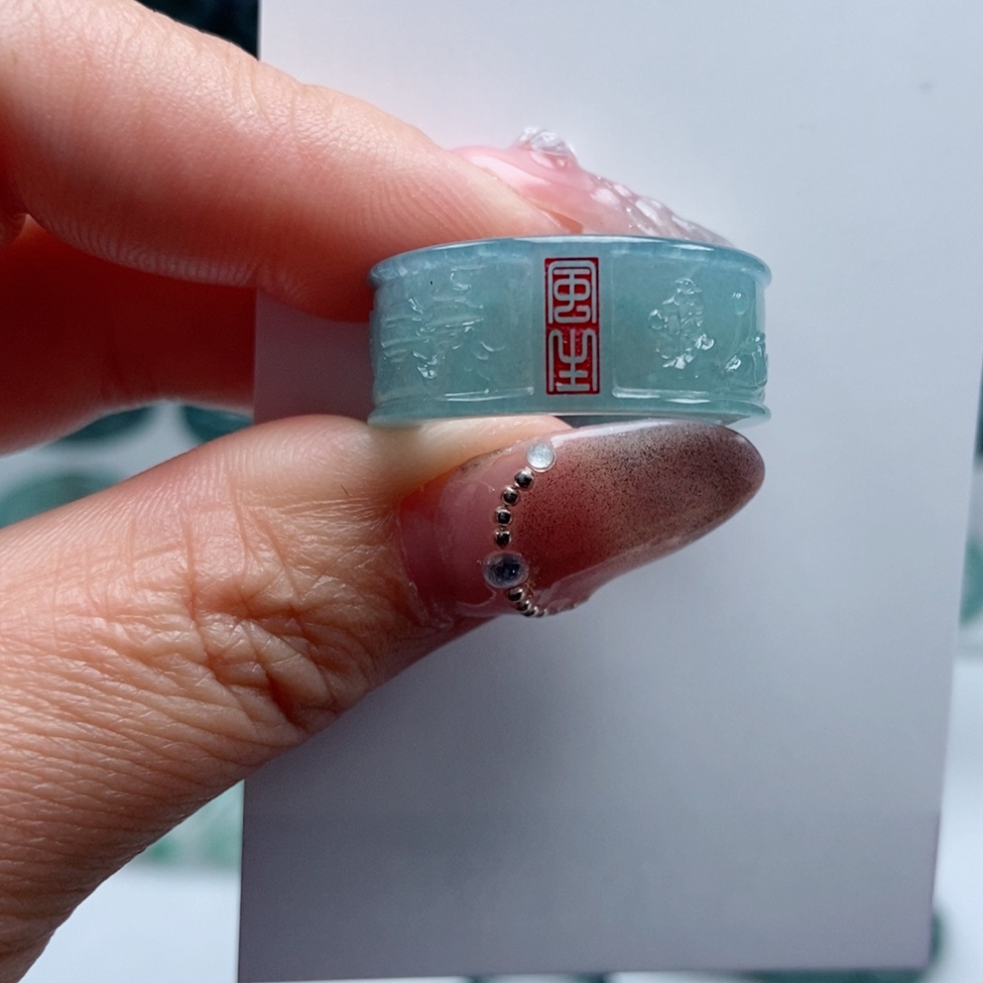 翡翠戒指未镶嵌朱*纯翡翠