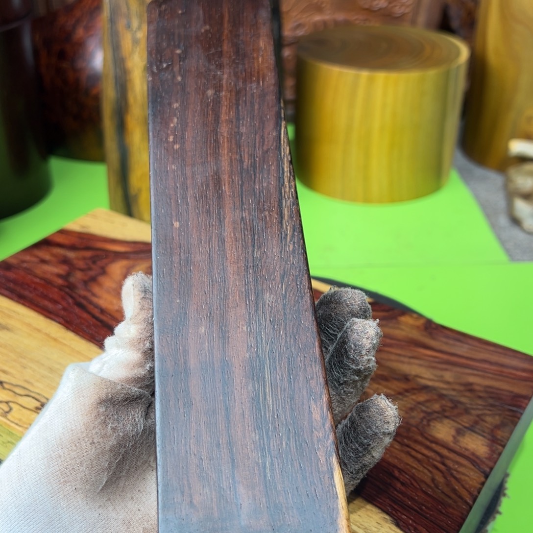 自***点大果紫檀（缅甸花梨）