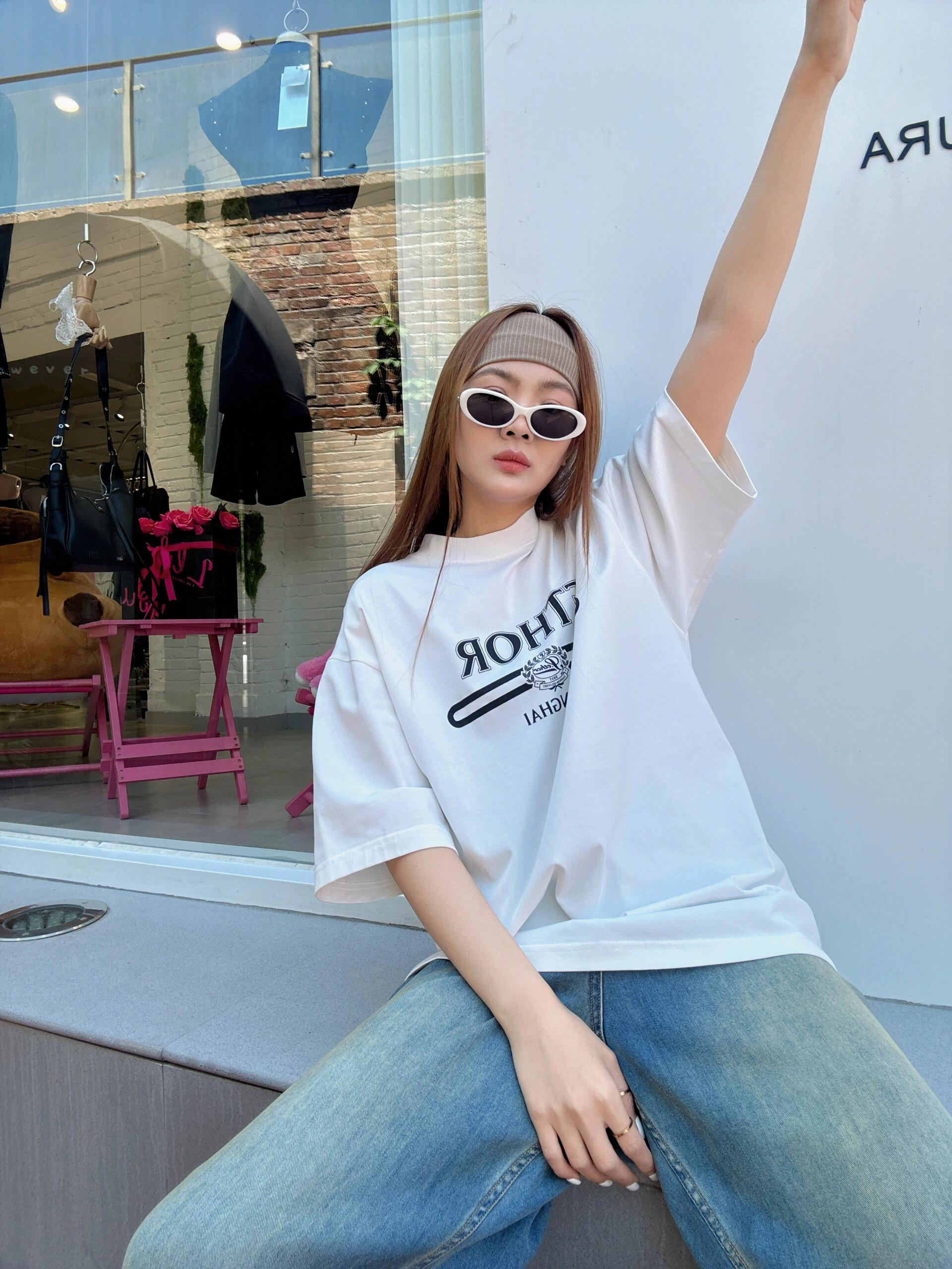 现货25新品设计师品牌LOGO印花廓形宽松男友风短袖T恤