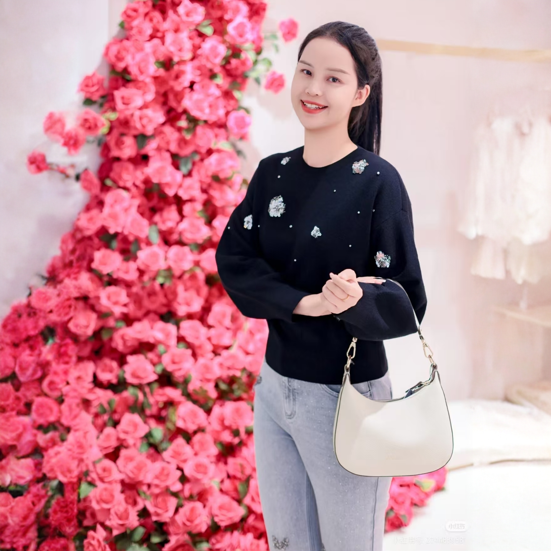 GXO 2025秋新品奢雅重工亮片泡泡袖针织衫SY0212