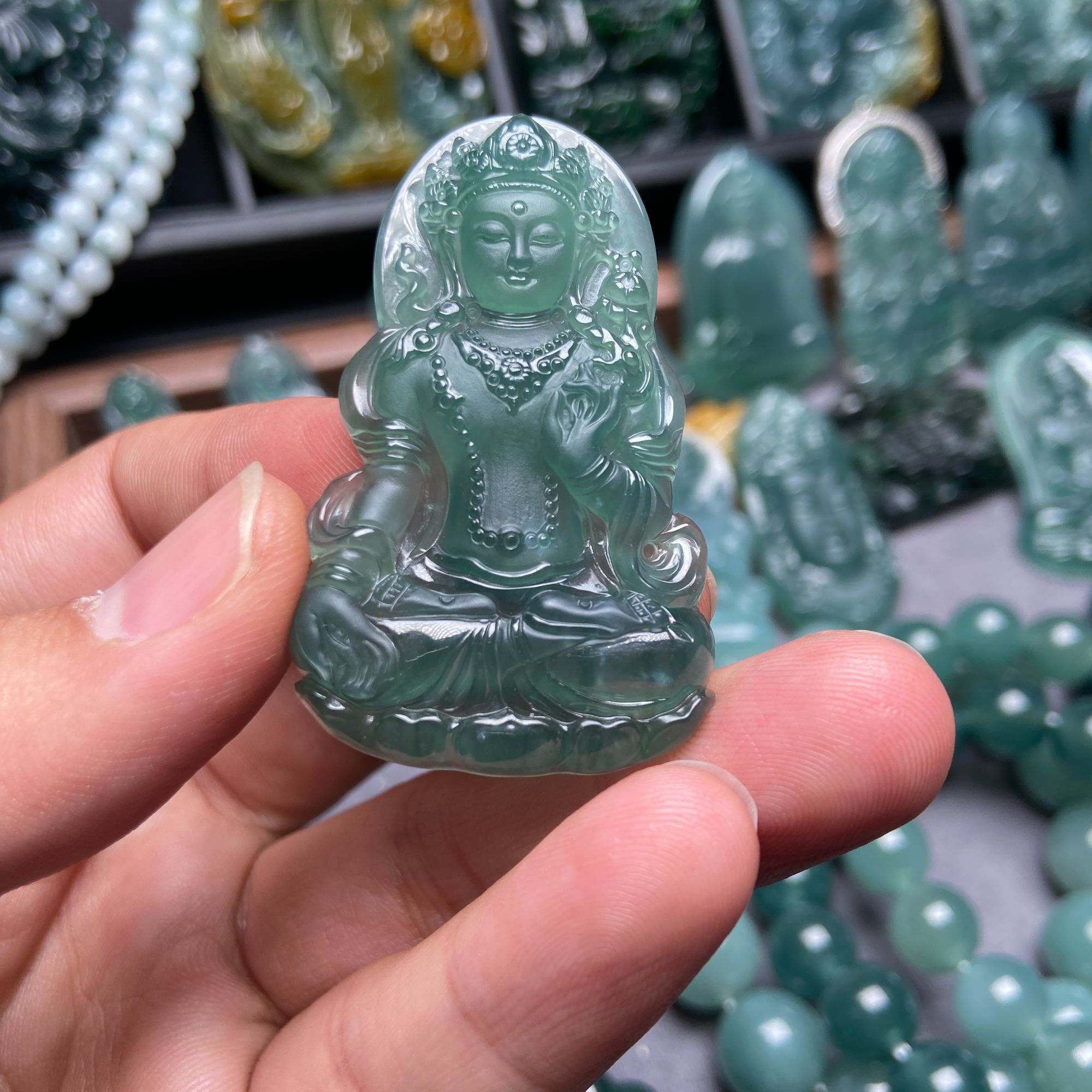 翡翠吊坠度母观音冰种卡50*30*6.3