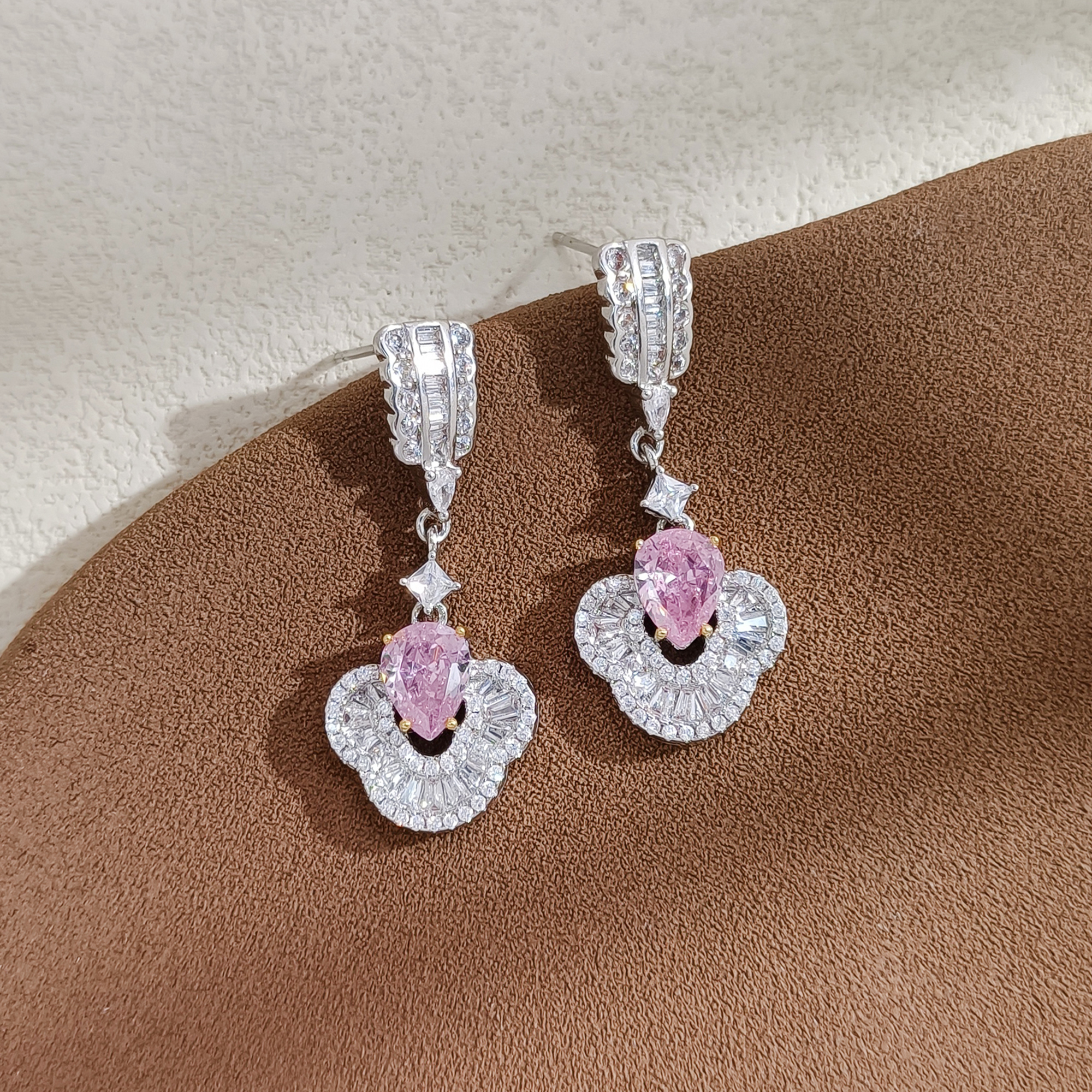 铜合金合成锆石耳饰 VWHL-009795【翠绿晨曦】耳饰简约小众时尚