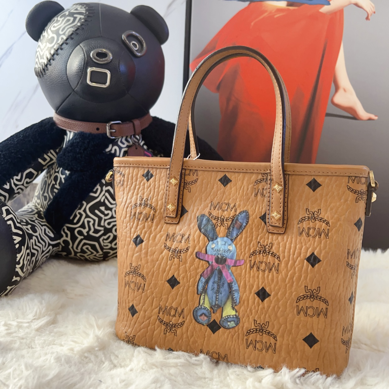 95新 MCM XM/干邑色动物园系列兔子菜篮子手提斜跨包/YB03930075