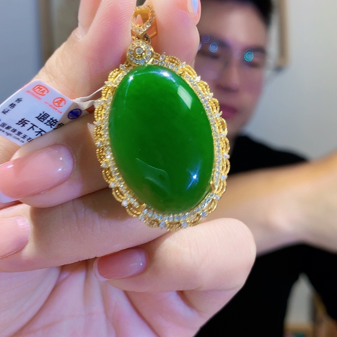 和田玉（碧玉）颈饰银S925镀金镶嵌