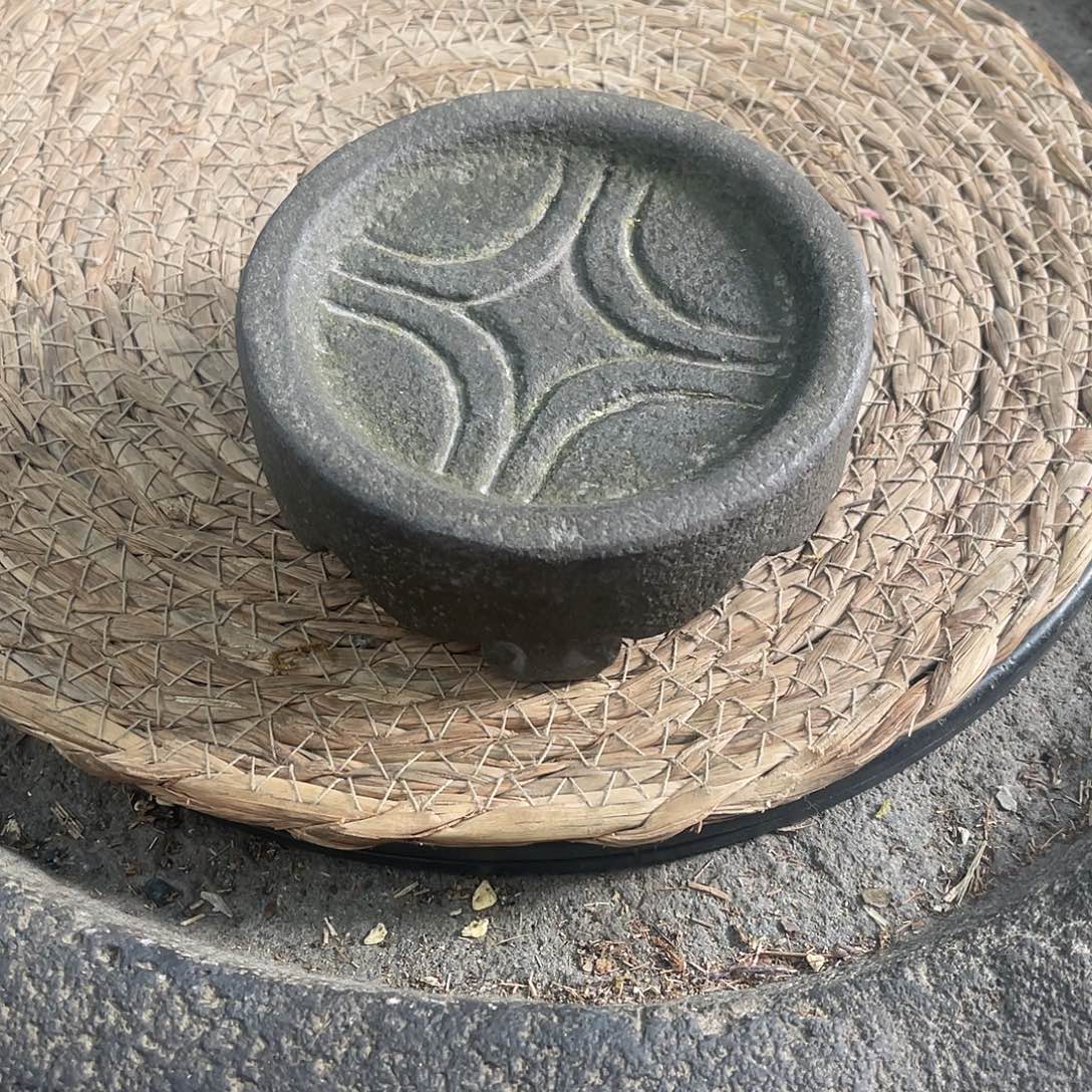 新***乐老挝石青石小茶台很漂亮