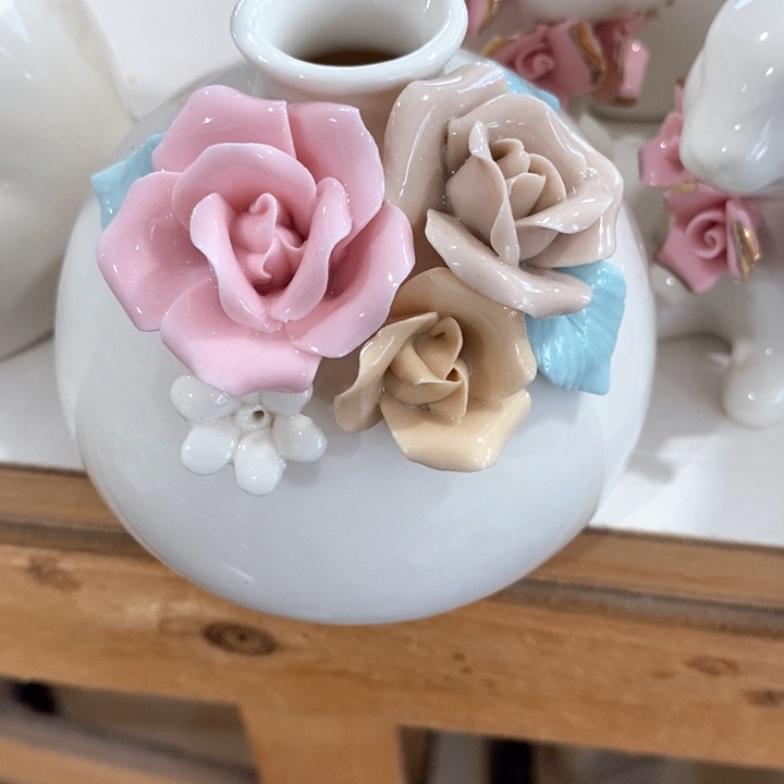 摆件陶瓷树脂材料